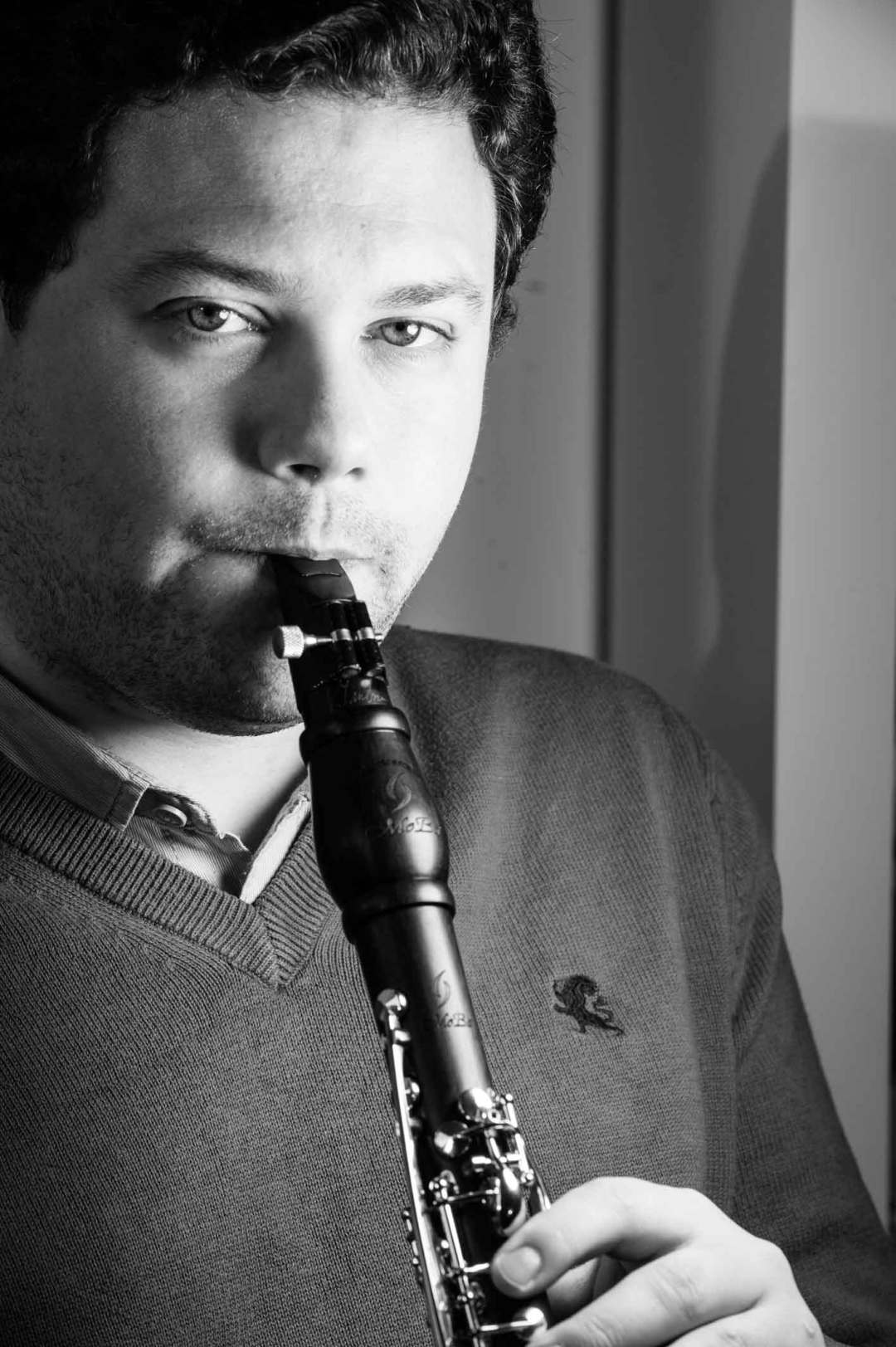 Peter Cigleris playing the clarinet